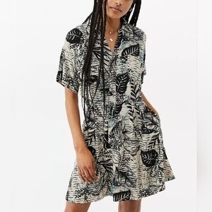 Urban Outfitters 100% Viscose Shirt Dress Fauna Pattern Summer Holiday Beach